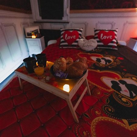 Bulle D'Amour , Une Nuit En Amoureux 坦恩 外观 照片