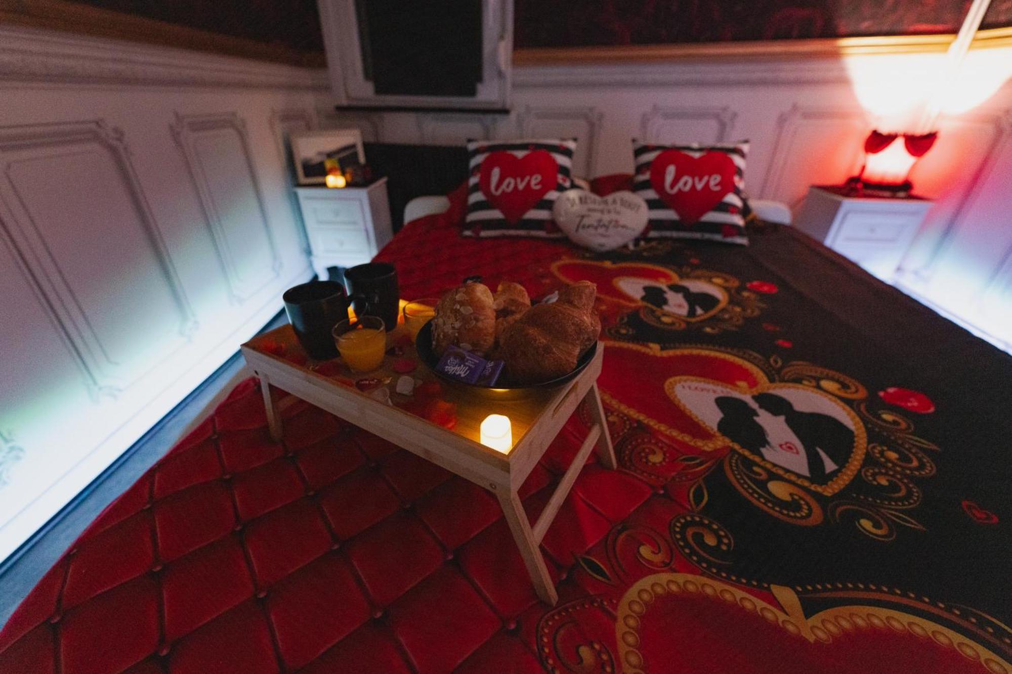 Bulle D'Amour , Une Nuit En Amoureux 坦恩 外观 照片